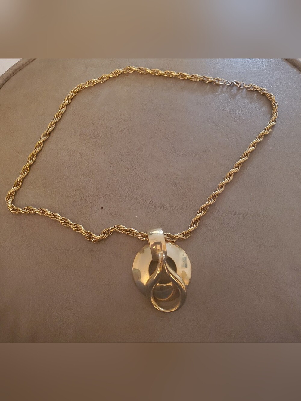 Gold Statement Pendant Necklace with Twisted Rope Chain